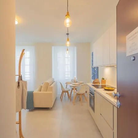 Enchanted - 2 By Rent * 코모