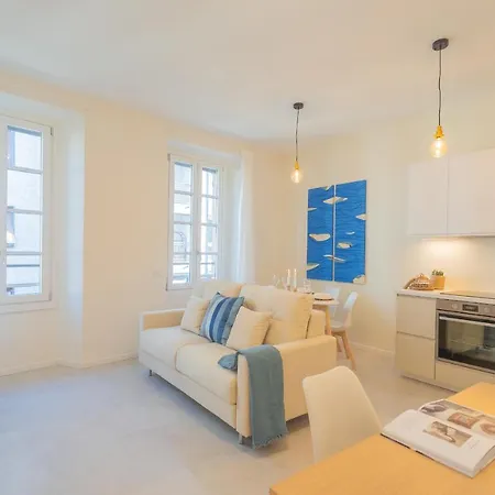 Enchanted - 2 By Rent * Como